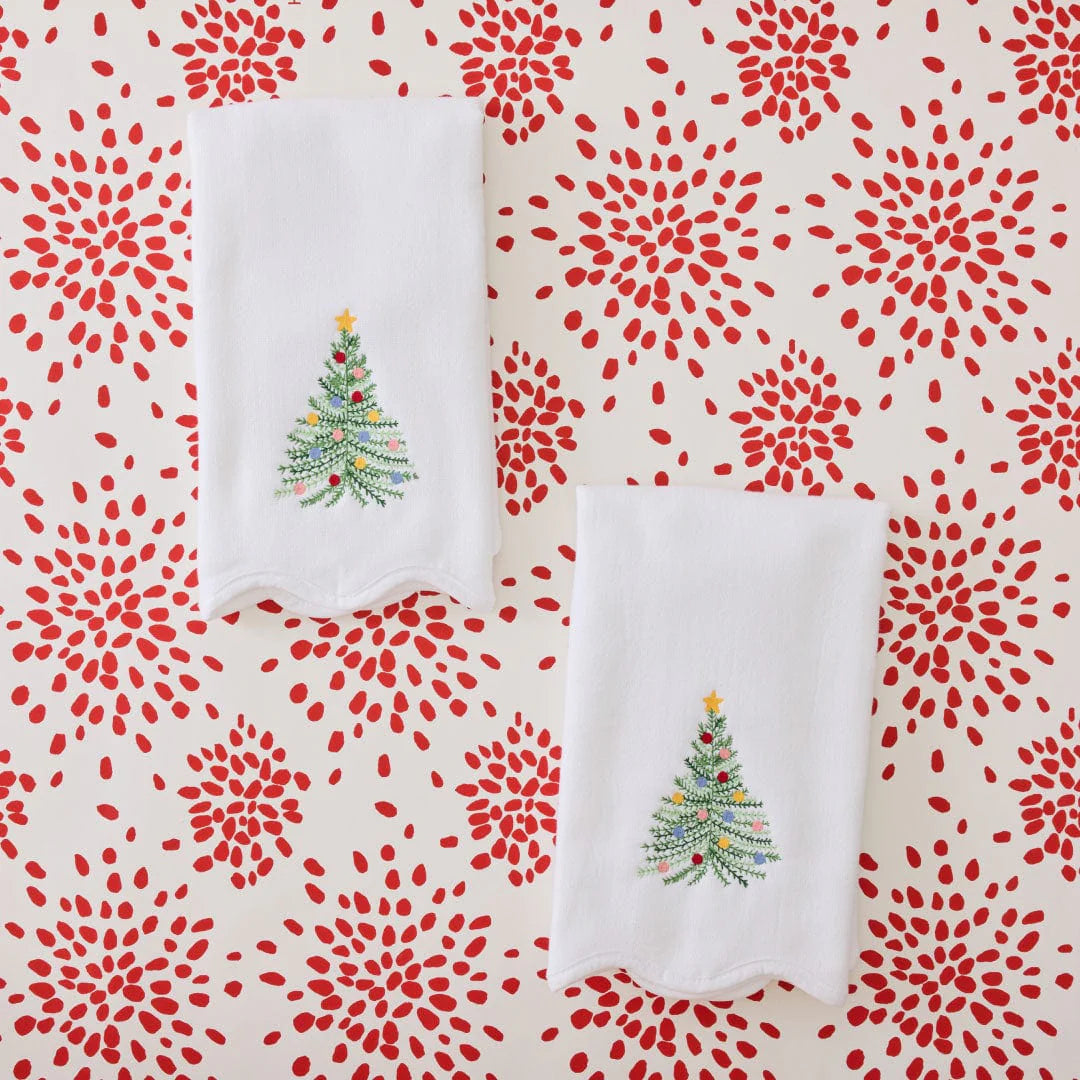 Weezie Scallop Powder Bath Towel- Christmas Tree