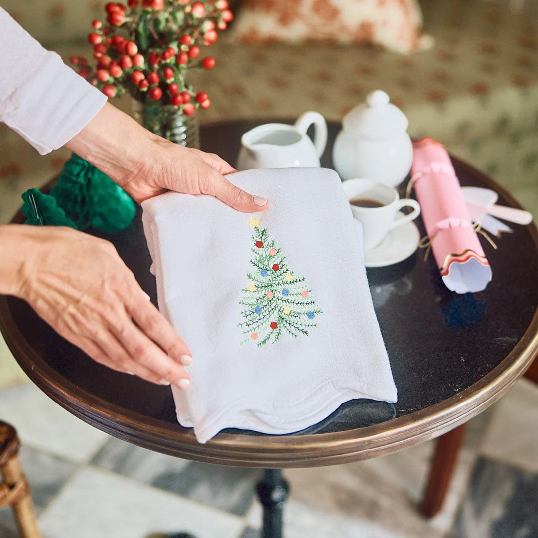 Weezie Scallop Powder Bath Towel- Christmas Tree